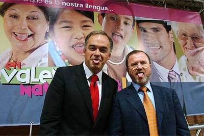 El Consell saca la lengua por el valenciano