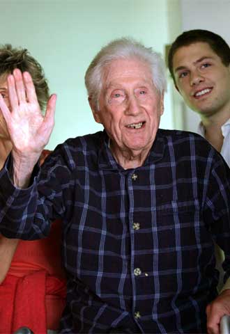 Mark Felt, el ex subdirector del FBI que fue la  Garganta Profunda  del caso Watergate, con su familia.