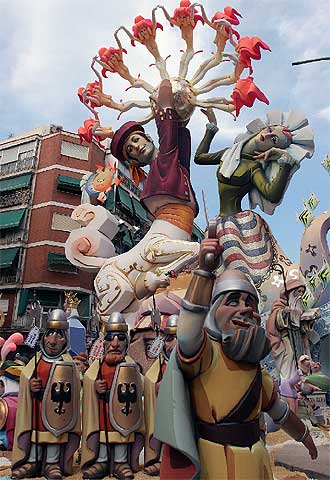 Carolinas Altas, primer premio de Fogueres