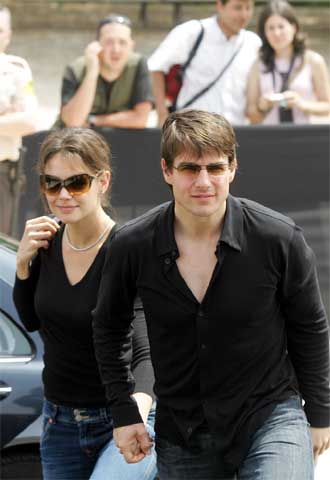 Tom Cruise y Katie Holmes, ayer en Madrid.