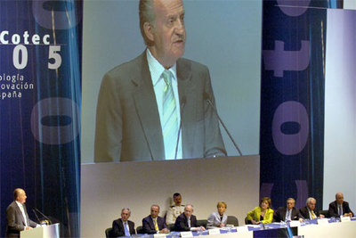 MÁS INVERSIÓN EN I+D