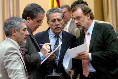 De izquierda a derecha, Gaspar Llamazares (IU), Joan Puig (ERC), Diego López Garrido y Álvaro Cuesta (PSOE).