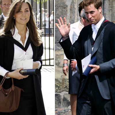 El príncipe Guillermo y su novia, Kate Middleton, ambos con la toga, tras su graduación.