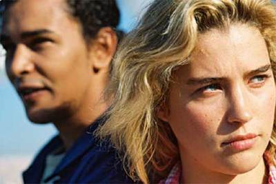 Vahina Giocante y Mohammed Khouas, en una imagen de  Lila dice. 