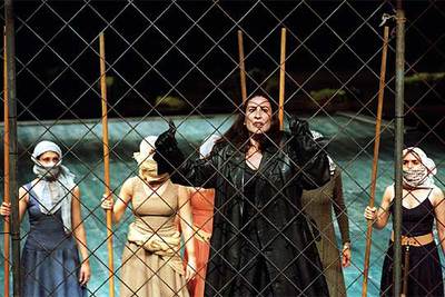 Gloria López, en una escena de 'Fuenteovejuna' , del Centro Andaluz de Teatro.