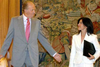 EL REY RECIBE A LA PRESIDENTA DEL PARLAMENTO VASCO.