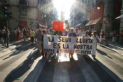 Los homosexuales reclaman la igualdad con una gran fiesta