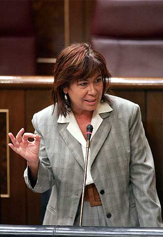 Cristina Narbona, ministra de Medio Ambiente, ayer en el Congreso.