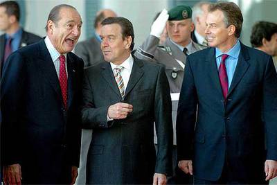 Jacques Chirac (izquierda), Gerhard Schröder (centro) y Tony Blair, en una foto de archivo.