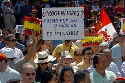 El Foro Español de la Familia pide un referéndum