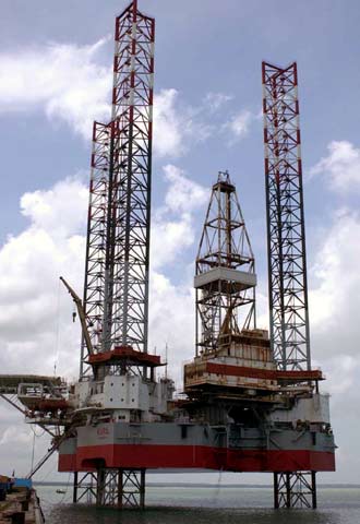 Una plataforma de la petrolera CNOOC, en China.