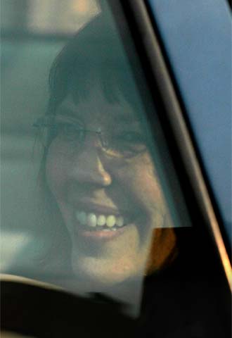 Judith Miller, en el coche de policía el pasado miércoles.