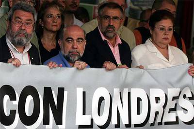 Silencio en memoria de las víctimas de Londres