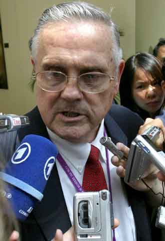 Presidente de las Federación Internacional Don E. Porter