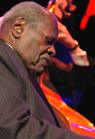 Oscar Peterson, en la clausura del Festival de Montreux.