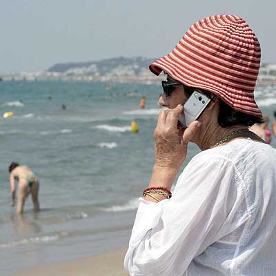 A la mar con el móvil.