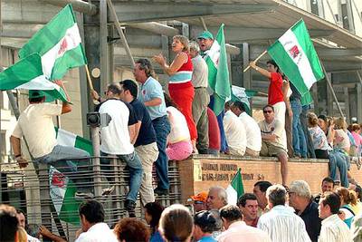 Un detenido durante una protesta del SOC