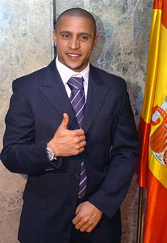 Roberto Carlos jura la Constitución