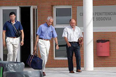 Rafael Vera salió ayer por primera vez durante seis horas de la prisión de Segovia.