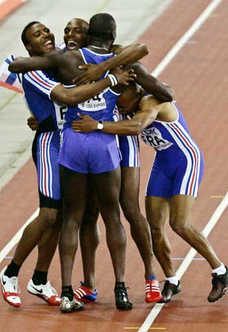 Francia se impone en el 4 x 100