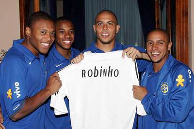 Los brasileños del Madrid dan la bienvenida a Robinho