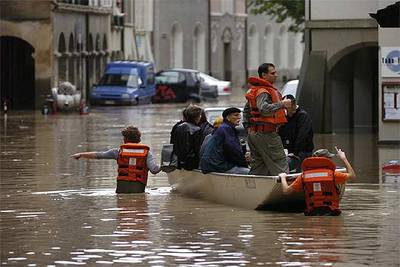 Tercer día de inundaciones en Suiza