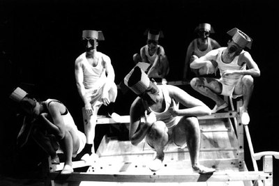 Escena de  La torna de la torna  durante un ensayo.