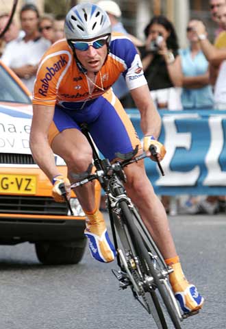 El ganador de la contrarreloj, Denis Menchov.