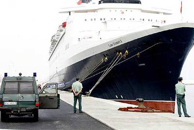 CASI 300 METROS DE BARCO