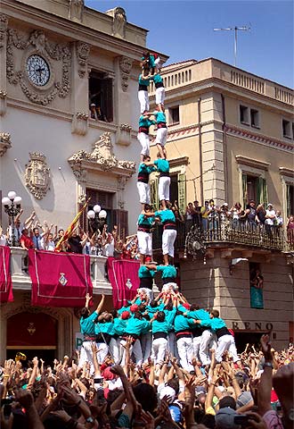  Torre de nou amb folre  de los Castellers de Vilafranca.