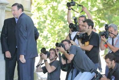 Ibarretxe, en su primera comparecencia tras las vacaciones en San Sebastián.