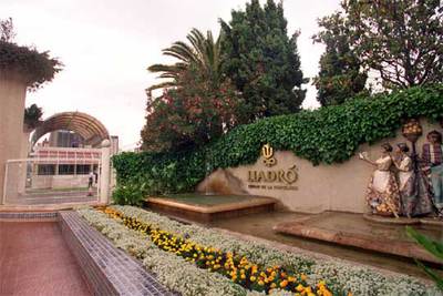 Entrada de la factoría de Lladró en Tavernes Blanques (Valencia).