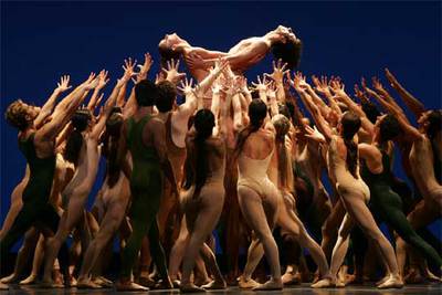 Momento de  La consagración de la primavera durante un ensayo.