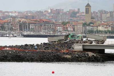 MUELLE PARA CRUCEROS
