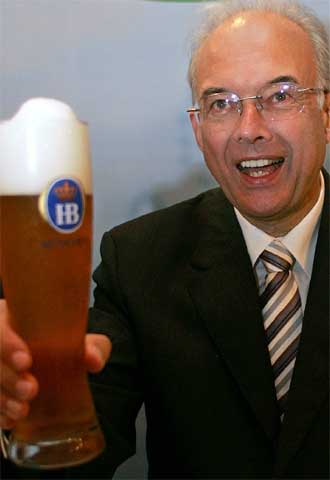 Paul Kirchhof, ayer durante un acto de campaña en Baviera.