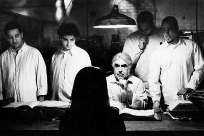 Una imagen del vídeo 'The Last Word' (2003), que presenta Shirin Neshat en el Musac, en León.