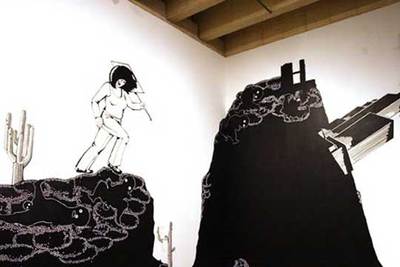  Esconde la mano , el mural de Abigaíl Lazkoz que se exhibe en el Musac.