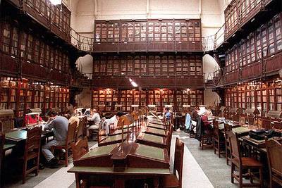 Sala de lectura de la biblioteca del Ateneo de Madrid.