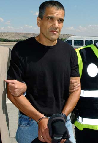 Gadafi llega para cumplir condena