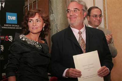 Gutiérrez Aragón recibe el Premio Nacional de Cine