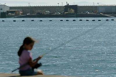El submarino  Trenchant,  ayer en el puerto de la base naval de Gibraltar.