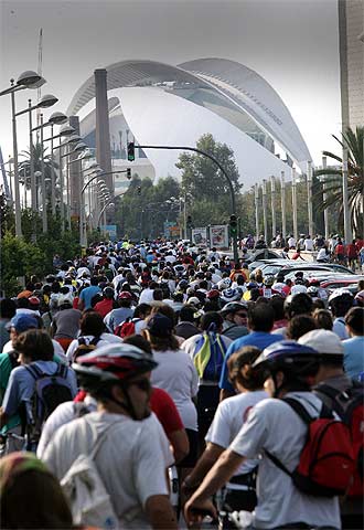 Los ciclistas toman la Alameda