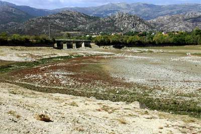 EL EMBALSE DE SANTILLANA SE SECA