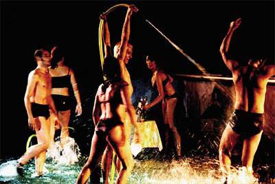 El espectáculo de danza  ¡Ay, que me mojo!,  de Factoría Mascaró.