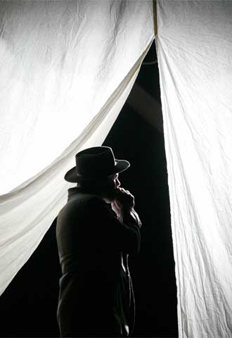 Gerald Finley, en una escena de  Doctor Atomic .