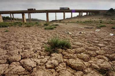 El embalse de María Cristina, en L'Alcora (Castellón), en una imagen tomada ayer.