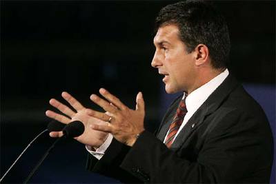 Laporta se dirige a los compromisarios en la asamblea del 20 de agosto.