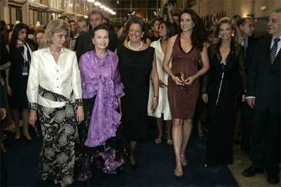 Arranca la Mostra con 'glamour' local y global