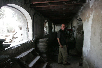 Guillermo Vázquez Consuegra, visitando ayer el Palacio San Telmo, que está rehabilitando.