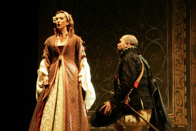 Pepa Pedroche  y Joaquín Notario, durante el ensayo general de   Amar después de la muerte .